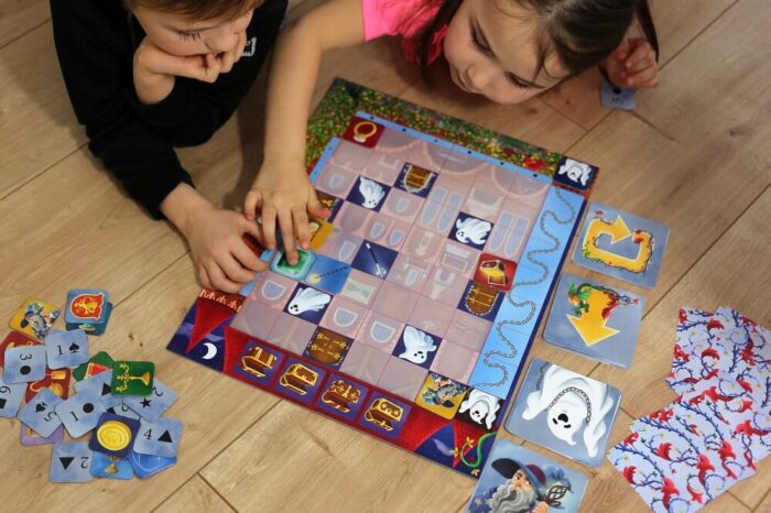 Coded Castle. Coding game. Captain Smart - game for 4+ year old kids